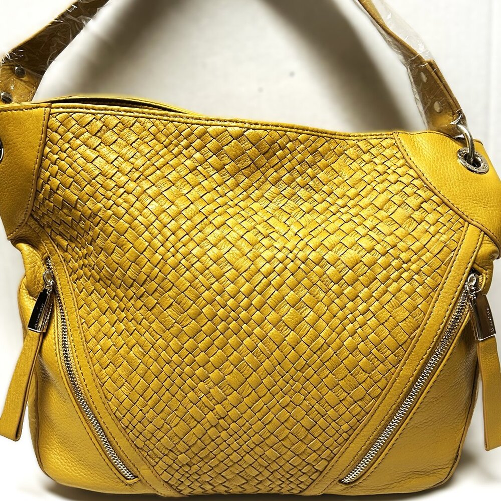 B.Makowsky goldenrod leather shoulder bag (bag # A237156)